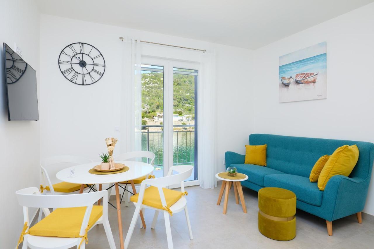 Lantern Apartman *