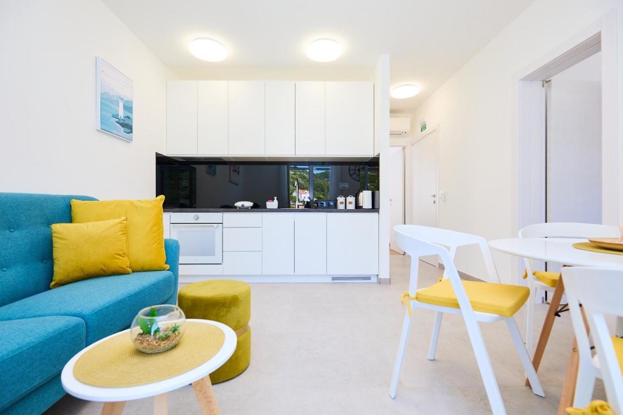 Lantern Apartment